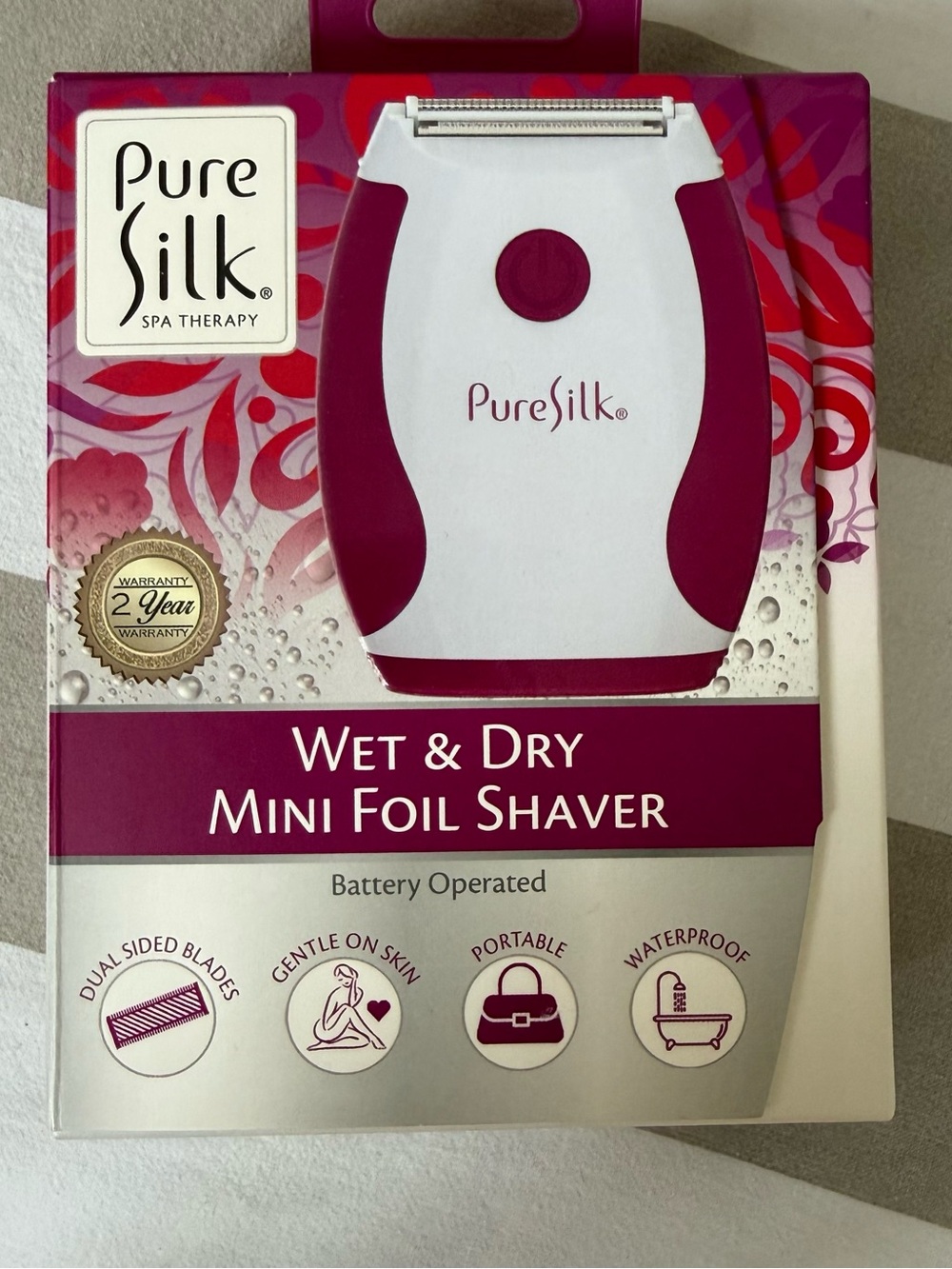 Wet & Dry Mini Foil Shaver - Pink/White